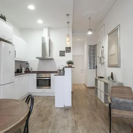 Pl Universitat Bright And Cozy 2bd - 2bth