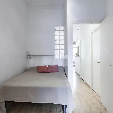 Apartment Pl Universitat Bright And Cozy 2bd - 2bth Barcelona