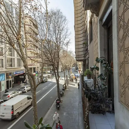 Pl Universitat Bright And Cozy 2bd - 2bth Barcelona