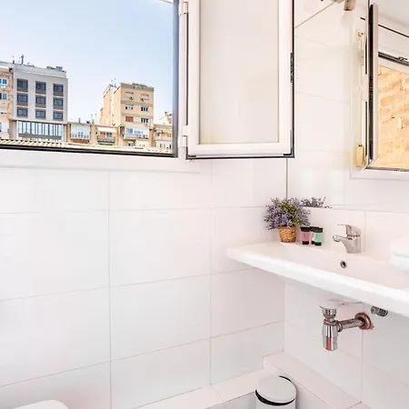 Pl Universitat Bright And Cozy 2bd - 2bth Apartment *